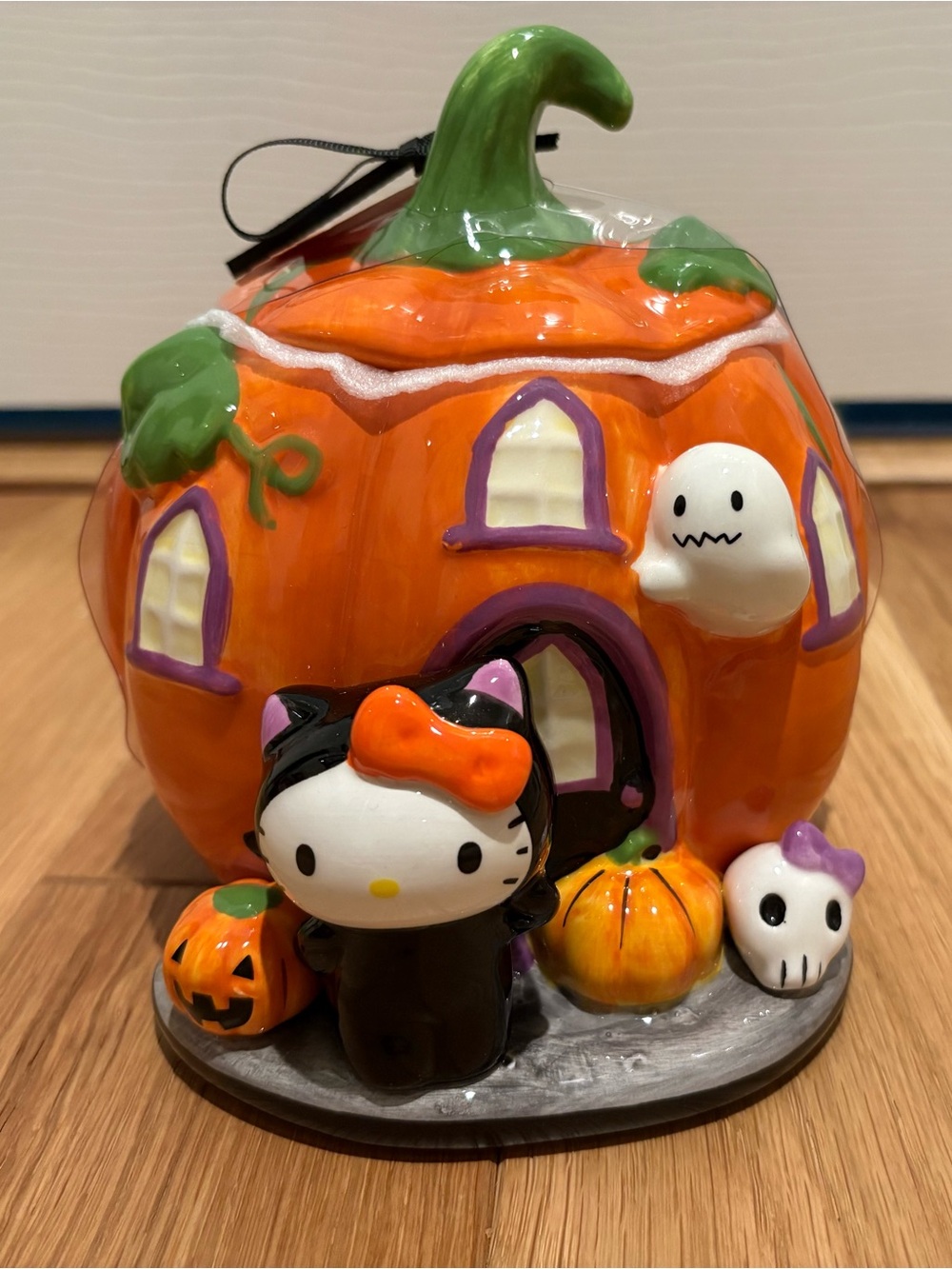 Hello Kitty Halloween Pumpkin Lidded Candy Bowl Blue Sky Clayworks Ceramic
